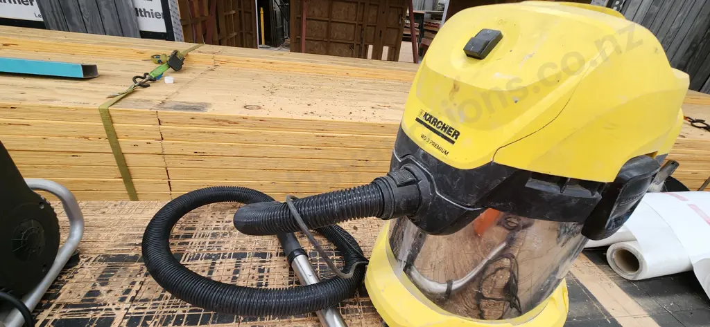 Karcher Wet and Dry vacuum cleaner Image 1++