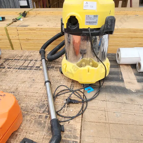 Karcher Wet and Dry vacuum cleaner