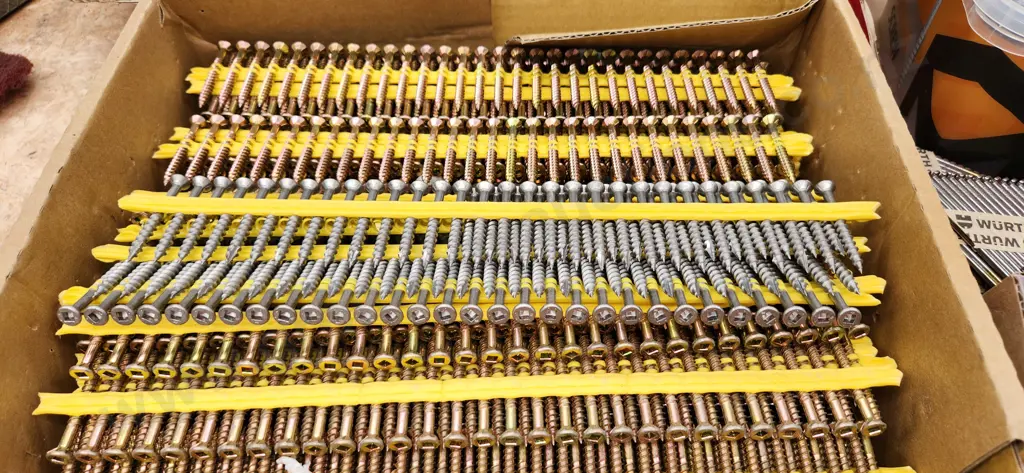 Nails and screws Image 1++