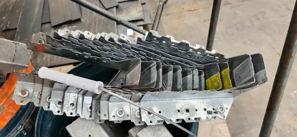 Buckets of Hanger Brackets Image 1++