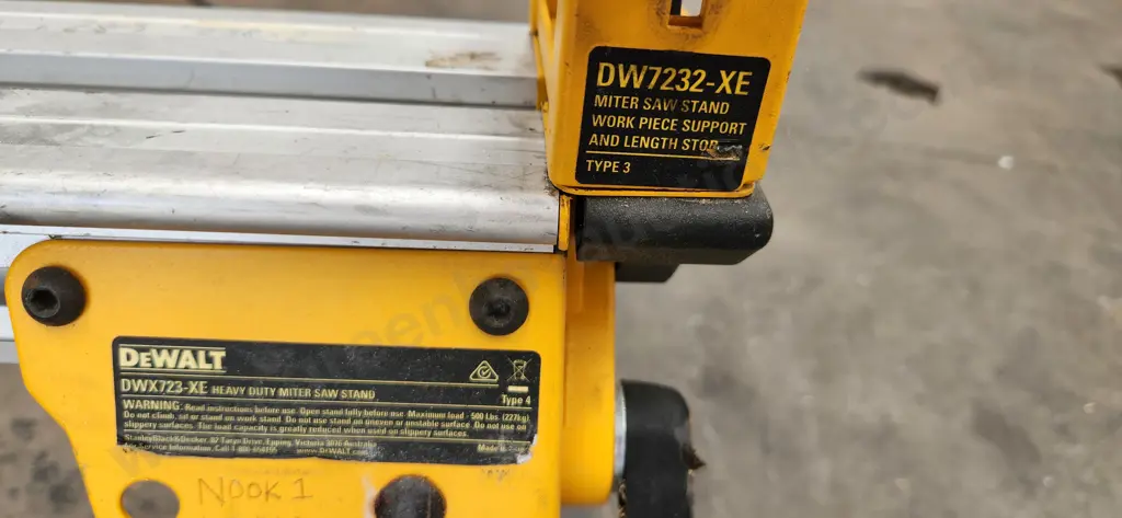 DeWalt Mitre Saw Workstation Image 1++