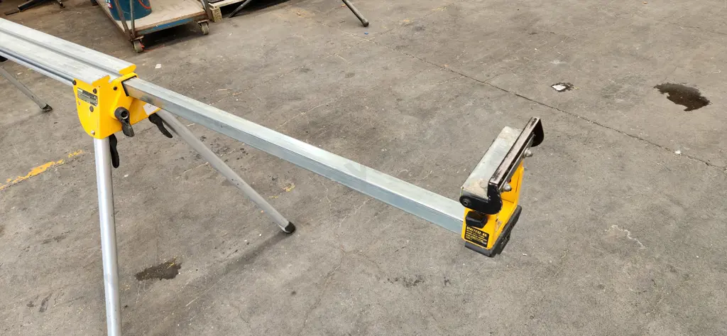 DeWalt Mitre Saw Workstation Image 1++