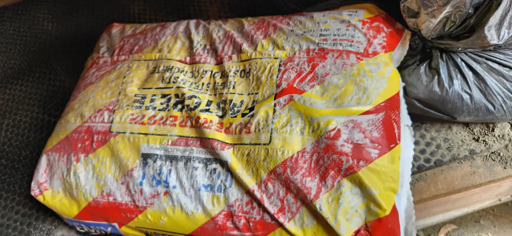 Construction grout Image 1++