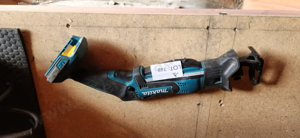 Reciprocating saw and angle grinder Image 1++