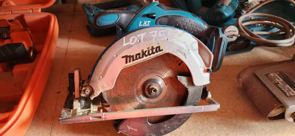Circular saw Image 1++