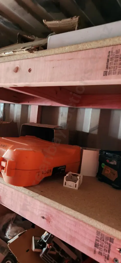 Assorted items Image 1++