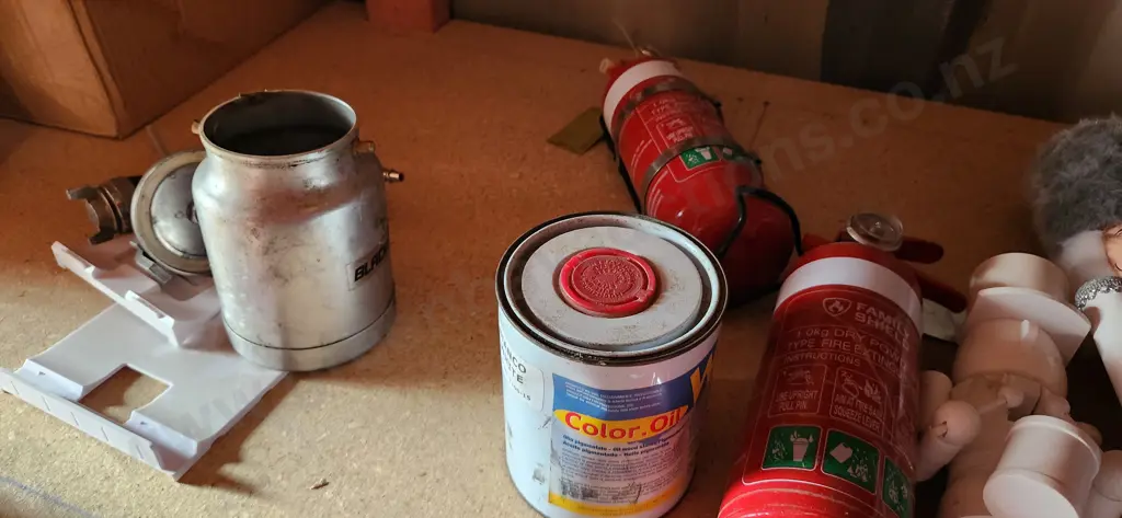 Assorted items Image 1++