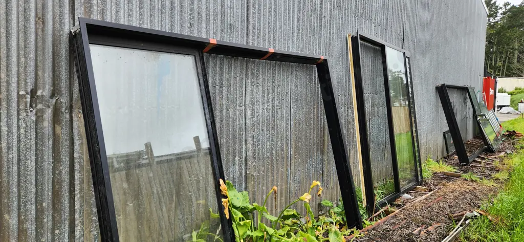 Aluminium Joinery and Double Glazed Panels Image 1++