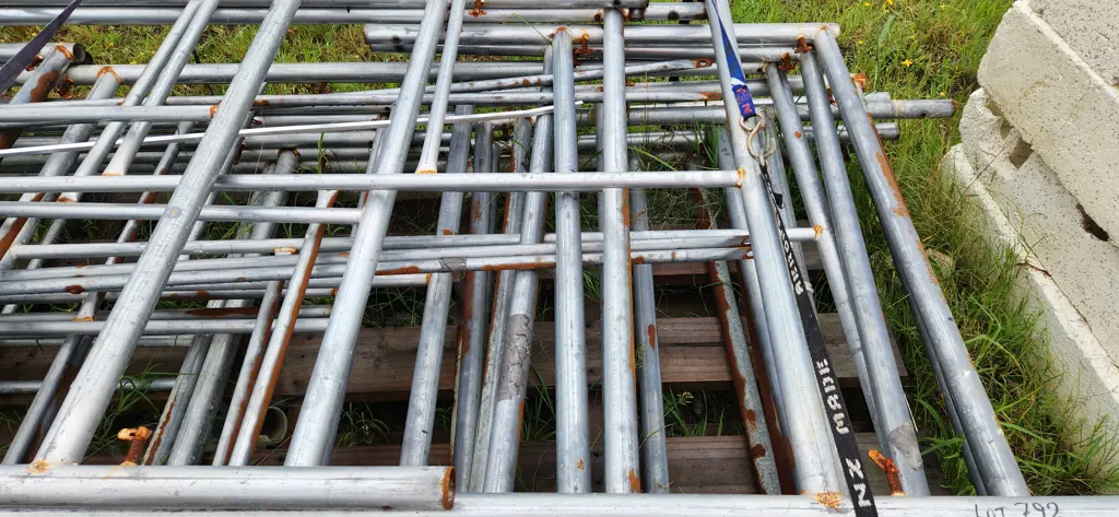 Scaffolding on Pallet Image 1++