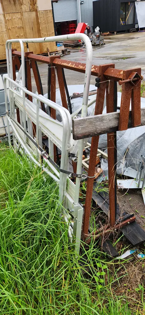 Steel Glass A Frame Image 1++