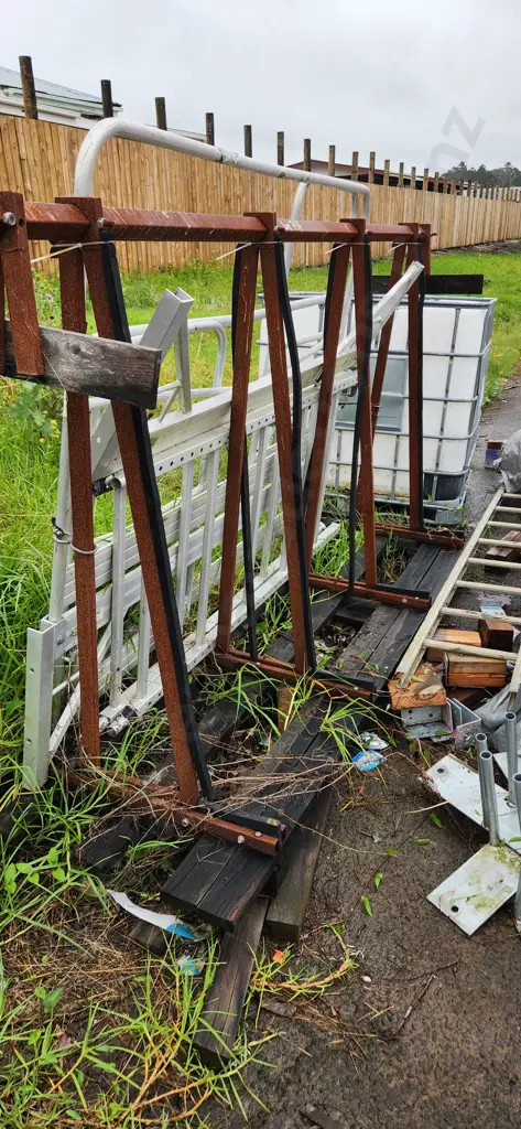 Steel Glass A Frame Image 1++