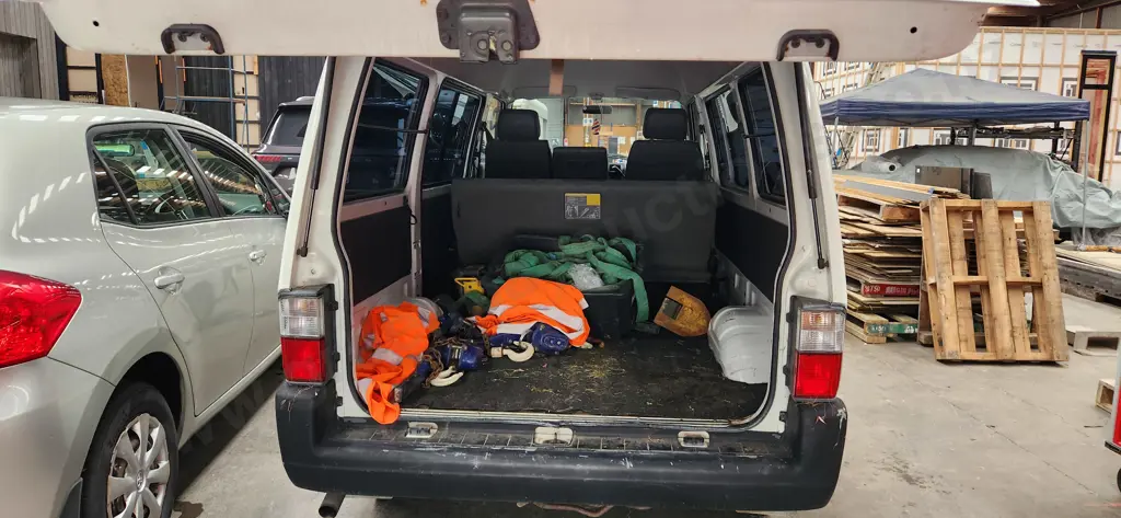 Nissan Vanette Image 1++