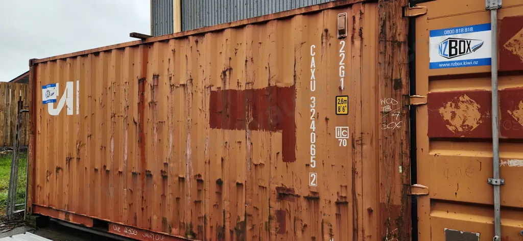 Orange 20' Container Image 1++
