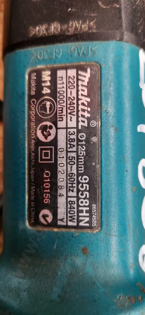 Makita Angle Grinder Image 1++