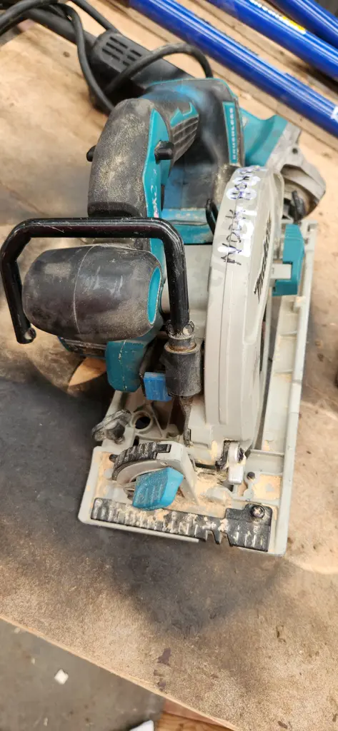 Makita Circular Saw Image 1++