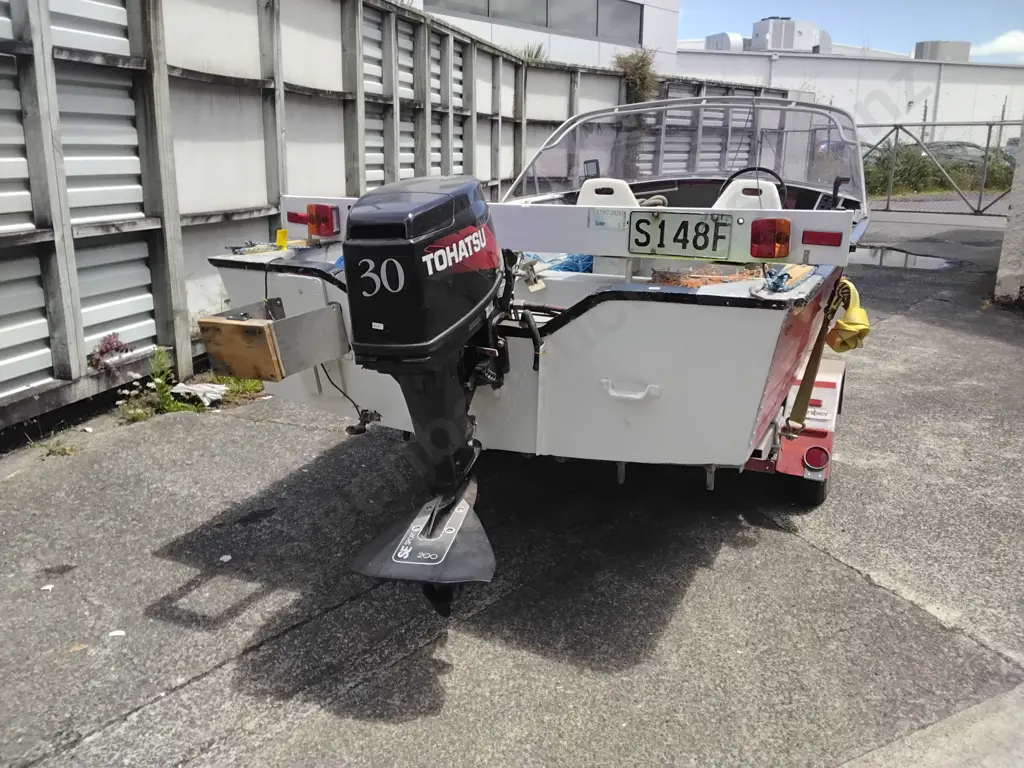 14FT PARKERCRAFT ALUMINIUM TRAILER BOAT WITH 30HP TOHATSU OUTBOARD Image 1++