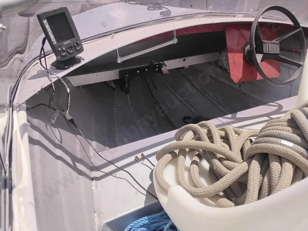 14FT PARKERCRAFT ALUMINIUM TRAILER BOAT WITH 30HP TOHATSU OUTBOARD Image 1++