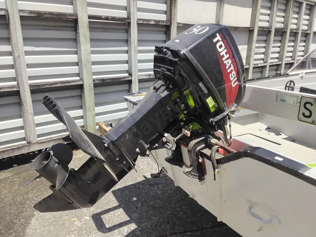 14FT PARKERCRAFT ALUMINIUM TRAILER BOAT WITH 30HP TOHATSU OUTBOARD Image 1++