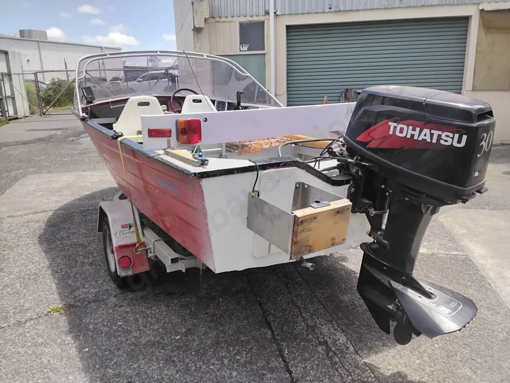 14FT PARKERCRAFT ALUMINIUM TRAILER BOAT WITH 30HP TOHATSU OUTBOARD Image 1++