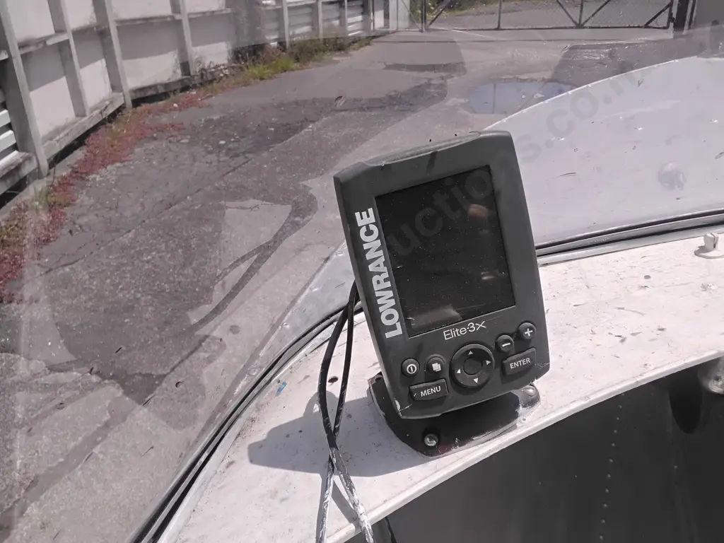 14FT PARKERCRAFT ALUMINIUM TRAILER BOAT WITH 30HP TOHATSU OUTBOARD Image 1++