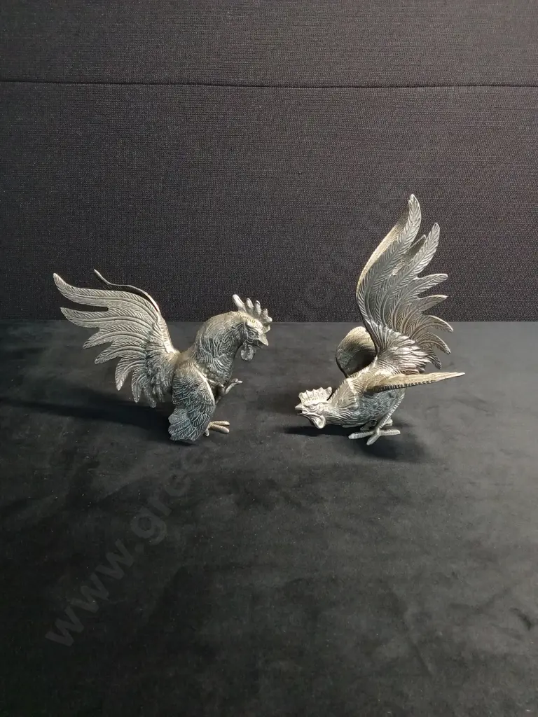 VINTAGE SILVER-PLATED FIGHTING COCKEREL ORNAMENTS Image 1++