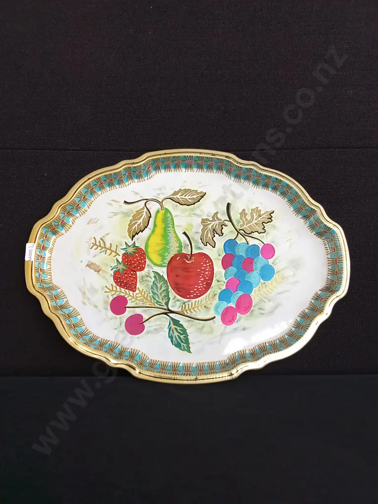 VINTAGE BARET WARE ART GRACE SERVING TRAY AND VINTAGE KOCKUMS ENAMEL WATER PITCHER Image 1++