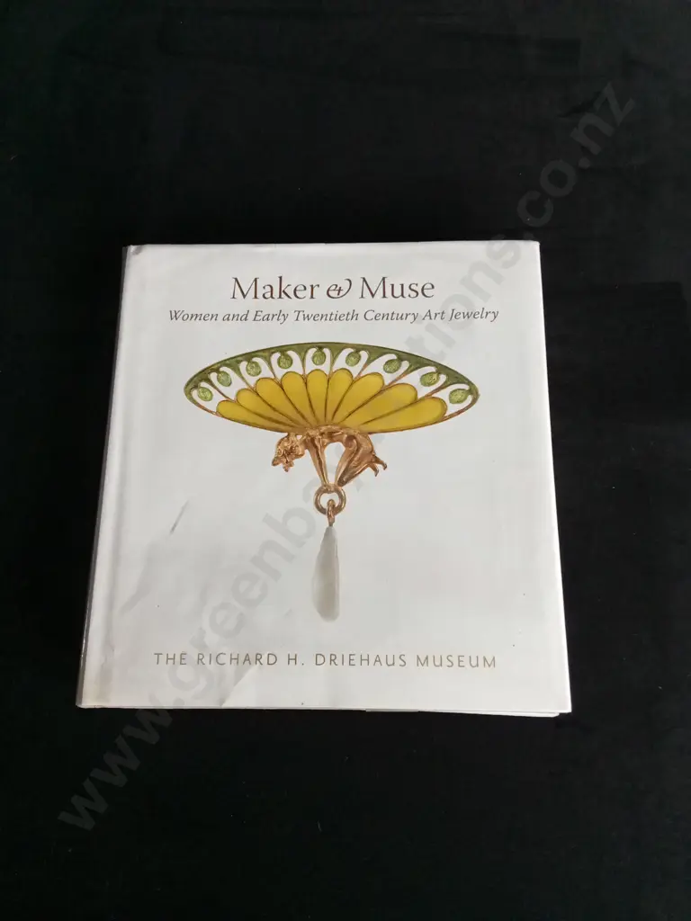 MAKER AND MUSE WOMEN AND EARLY TWENTIETH CENTURY ART JEWELRY Image 1++