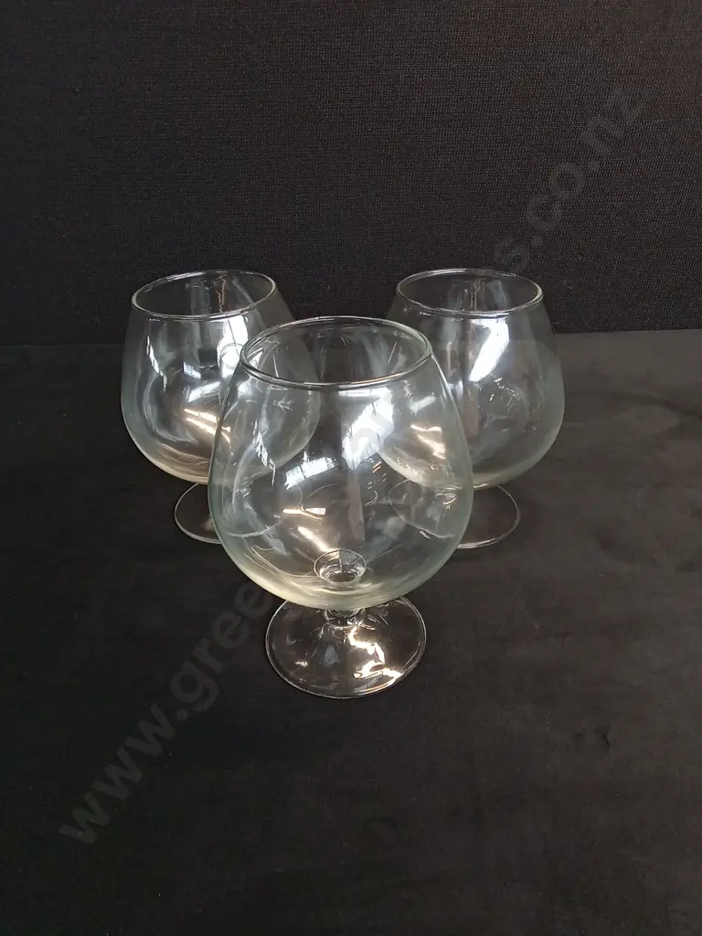 BRANDY GLASSES X 3 COCKTAIL GLASSES X 6 Image 1++