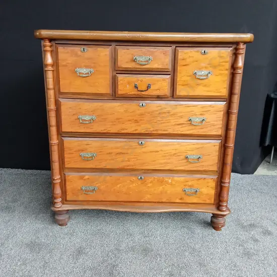 WOODEN CHEST OF DRAWERS