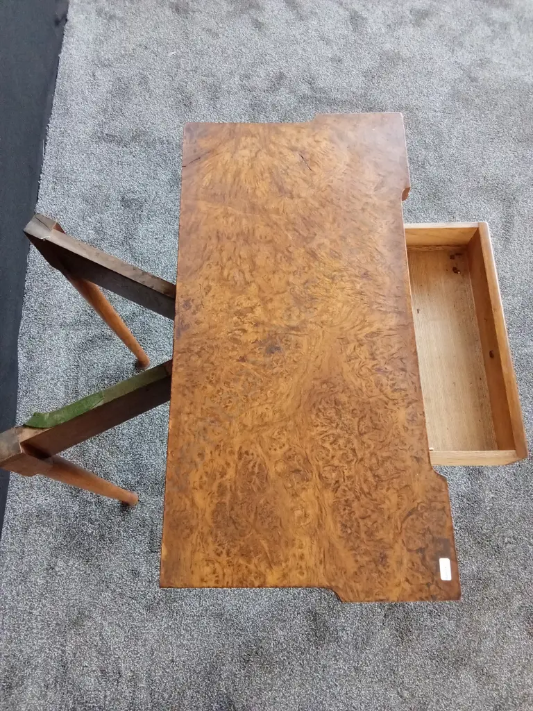 ANTIQUE FOLDING GAMES / CARD TABLE. SQUARE TOP INSET WITH GREEN FELT PLAYING SURFACE AND FOUR RECESSED COUNTER WELLS Image 1++