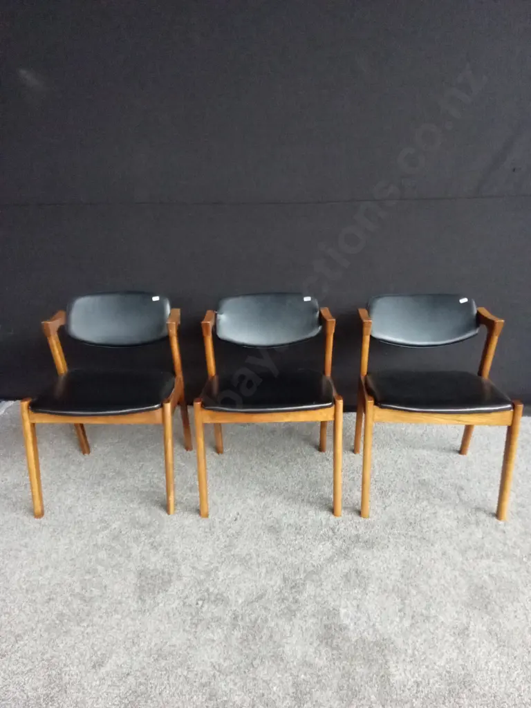 MID-CENTURY TEAK DINING ARM CHAIRS X 3 Image 1++