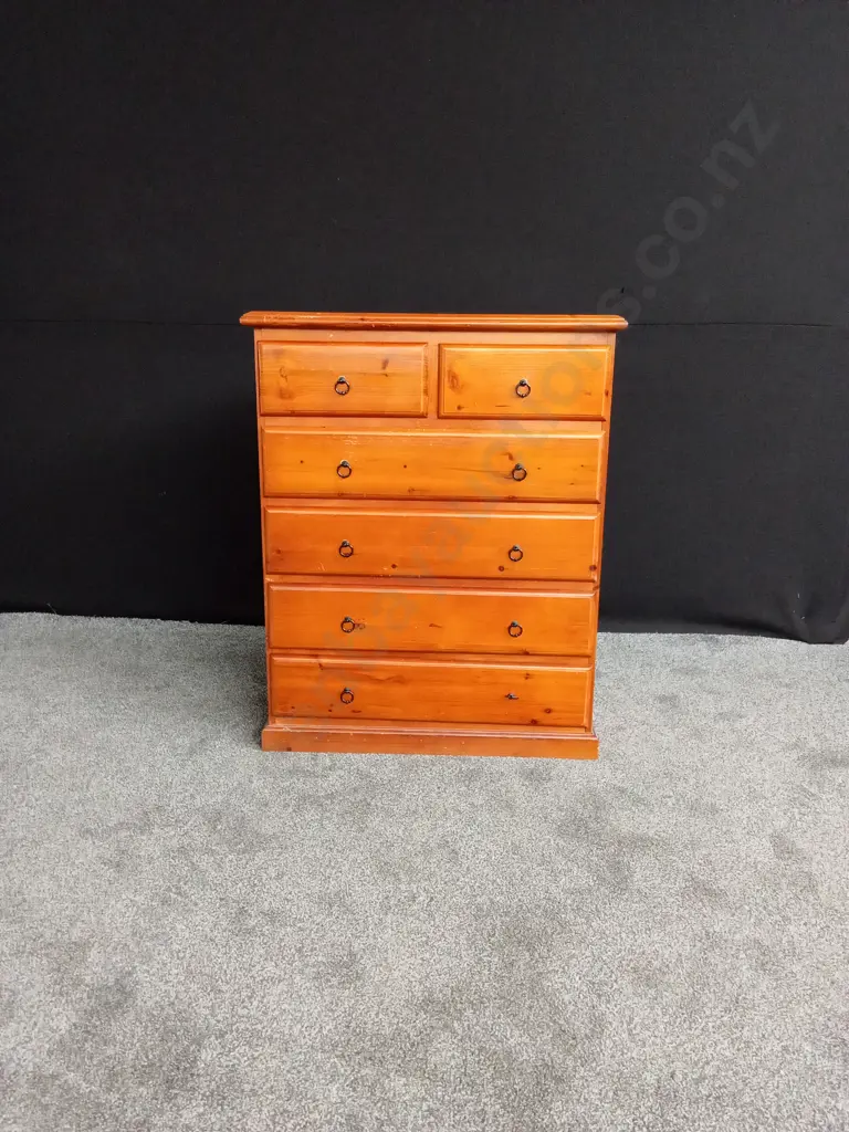 WOODEN CHEST OF DRAWERS Image 1++