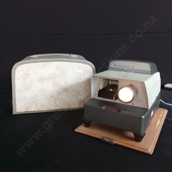 BRAUN PAXIMAT-S ELECTRIC SLIDE PROJECTOR (WORKING)