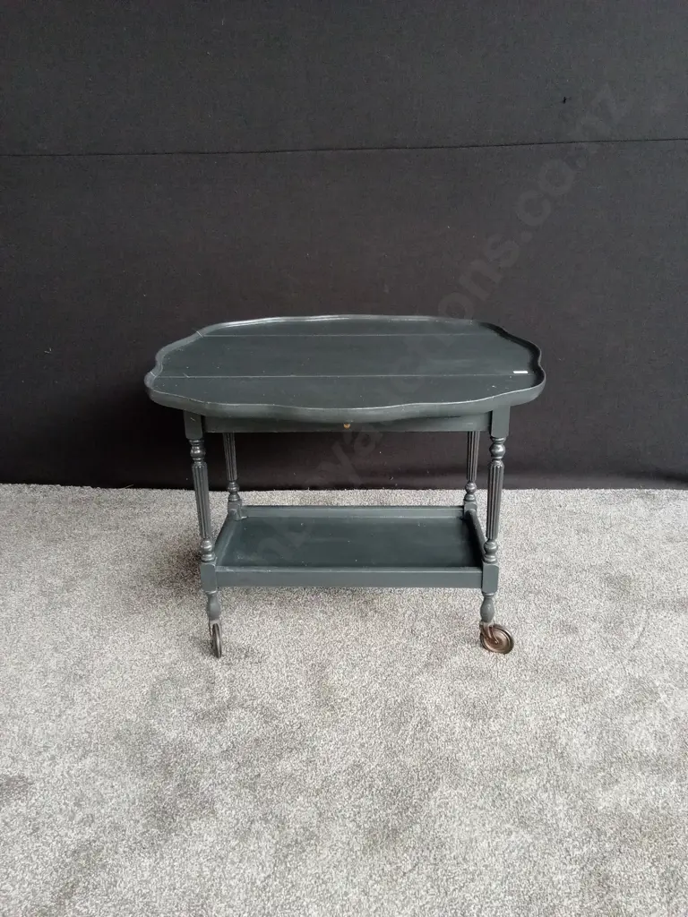 FOLDABLE BAR CART ON WHEELS Image 1++