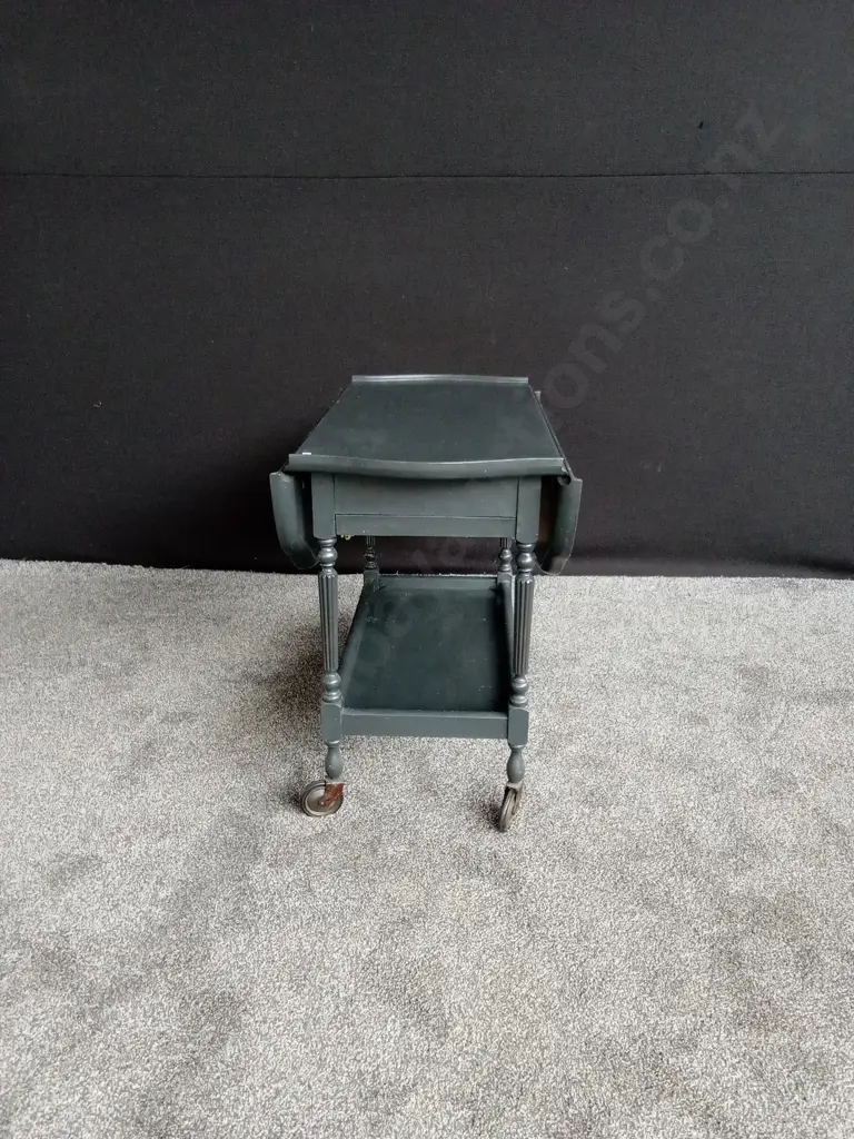 FOLDABLE BAR CART ON WHEELS Image 1++