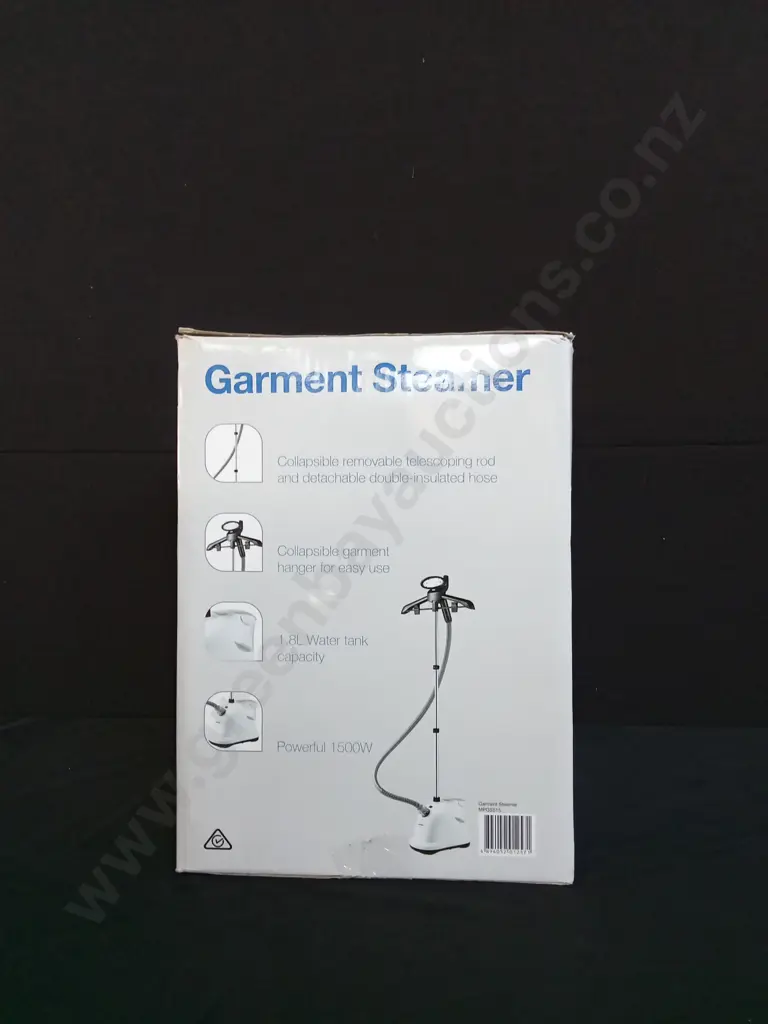 MISTRAL PROFESSIONAL GARMENT STEAMER IN BOX UNUSED WITH MANUAL Image 1++