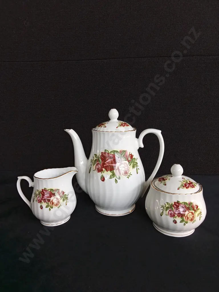 ENGLISH GARDEN TEA SET X 27 Image 1++