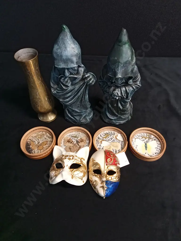 ASSORTED ITEMS Image 1++