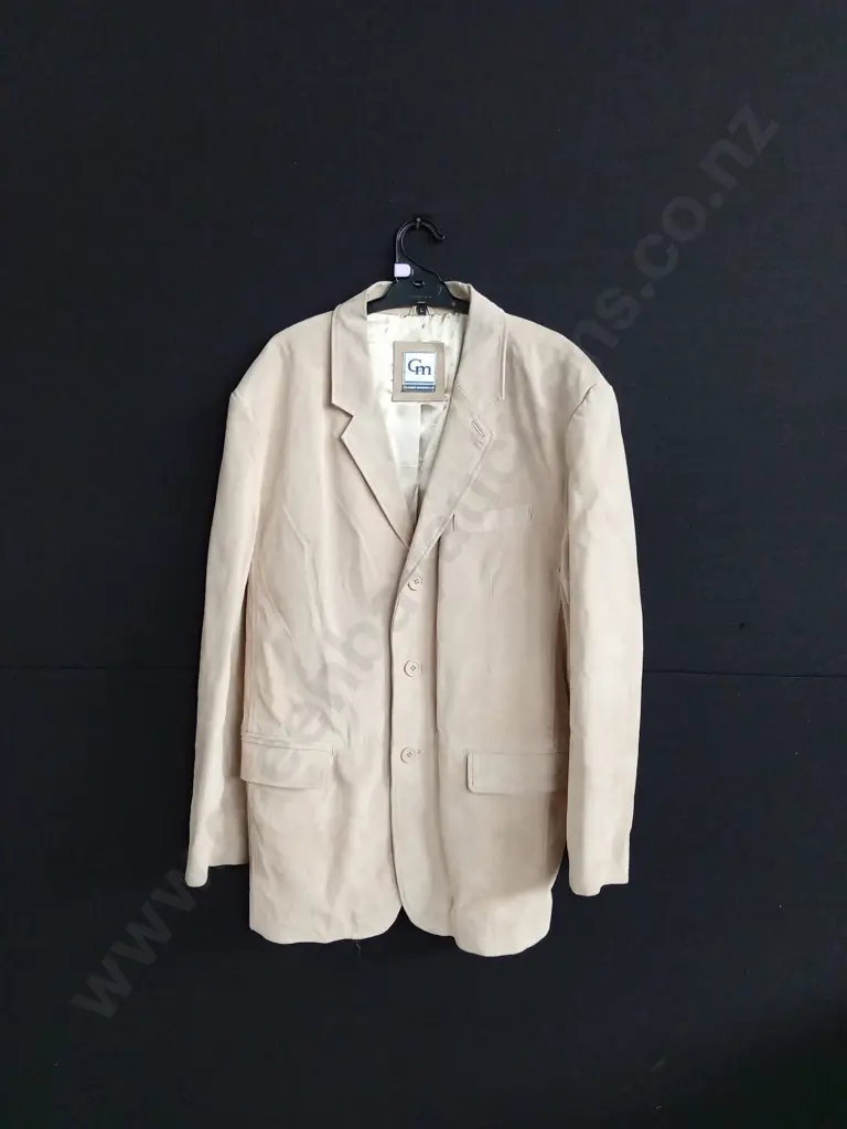 CLASSIC MENSWEAR GENUINE LEATHER JACKET SIZE LARGE Image 1++