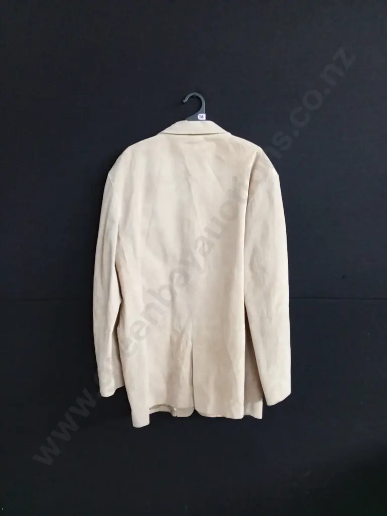 CLASSIC MENSWEAR GENUINE LEATHER JACKET SIZE LARGE Image 1++