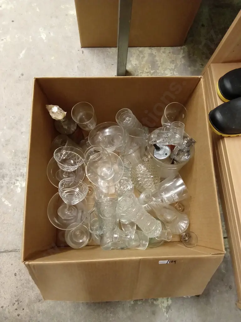 ASSORTED GLASSES X 36 Image 1++