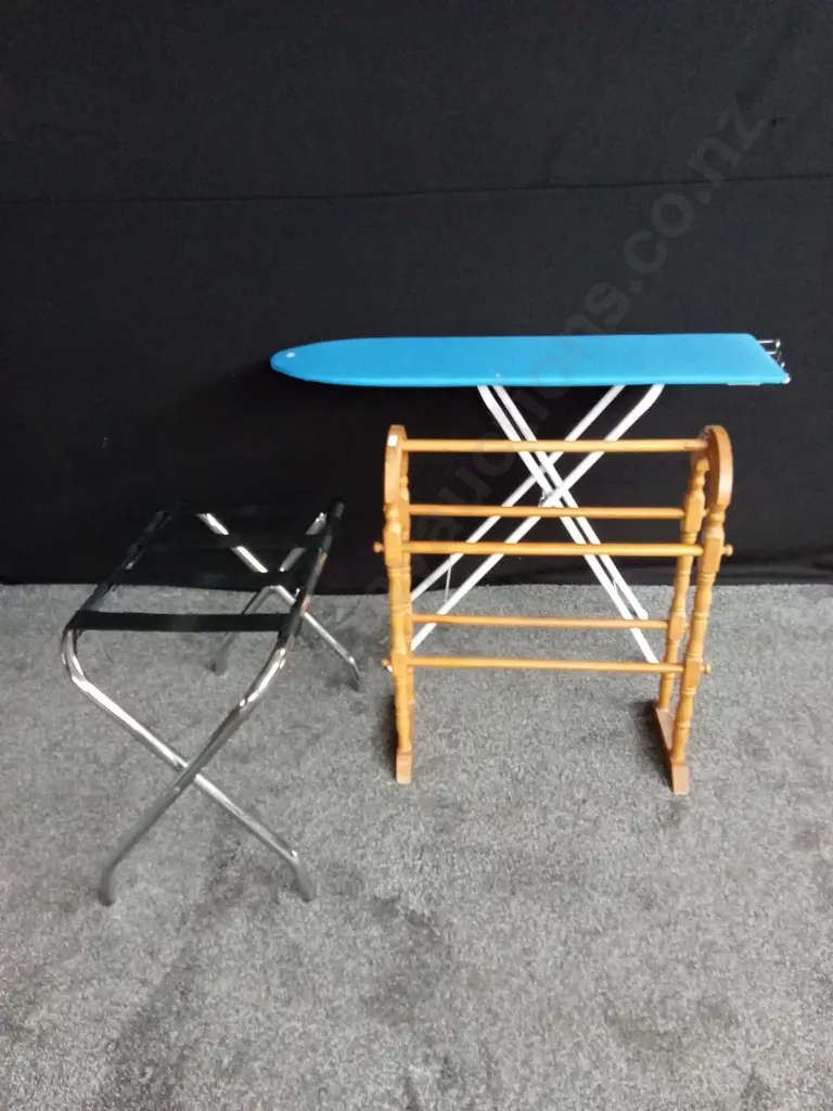 SHOE RACK AND LUGGAGE RACK AND IRONING BOARD Image 1++