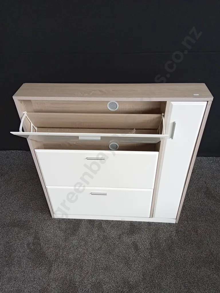 WHITE SHOE CABINET Image 1++