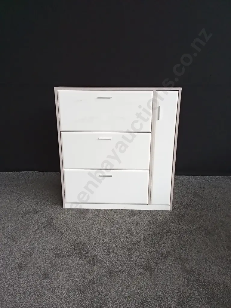 WHITE SHOE CABINET Image 1++
