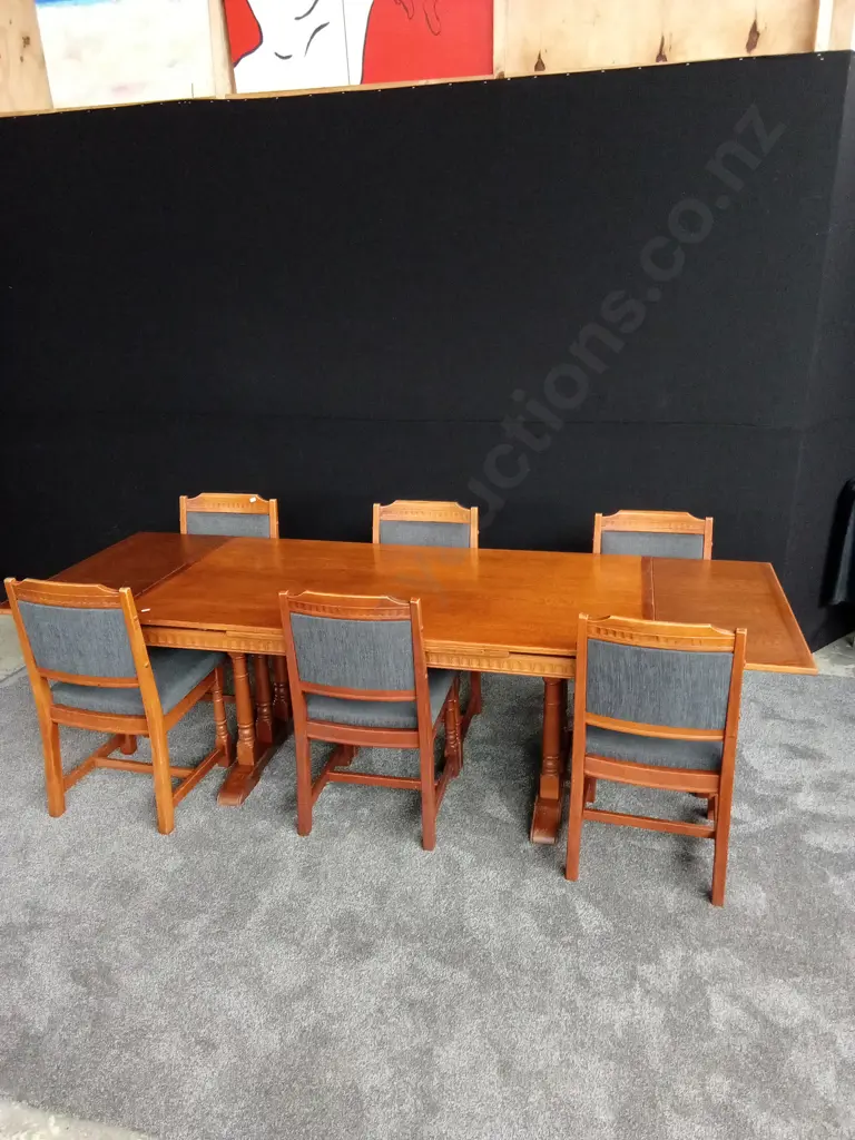 EXTENDABLE WOODEN TABLE WITH 6 CHAIRS Image 1++