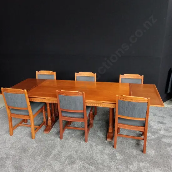 EXTENDABLE WOODEN TABLE WITH 6 CHAIRS
