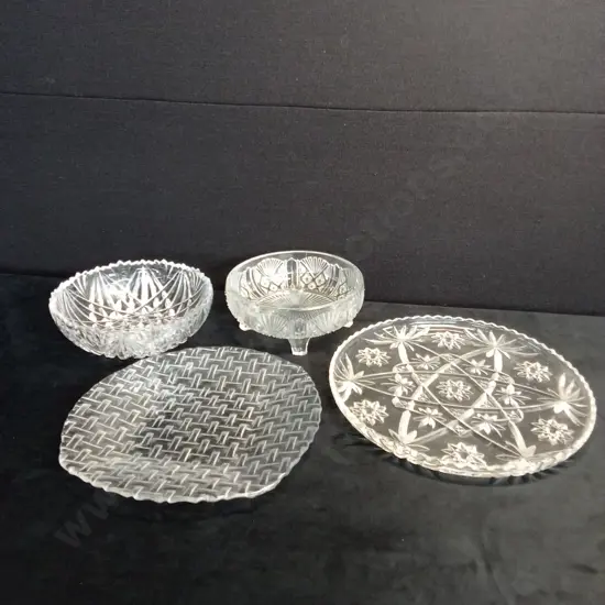 ASSORTED GLASS PLATTERS AND BOWLS