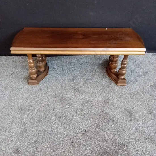 EARLY AMERICAN 50'S STYLE COFFEE TABLE