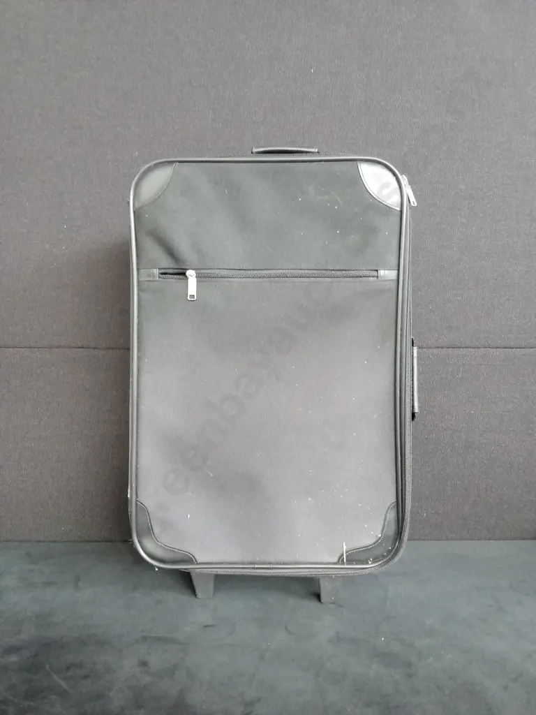 BLACK CARRY ON SUITCASE Image 1++