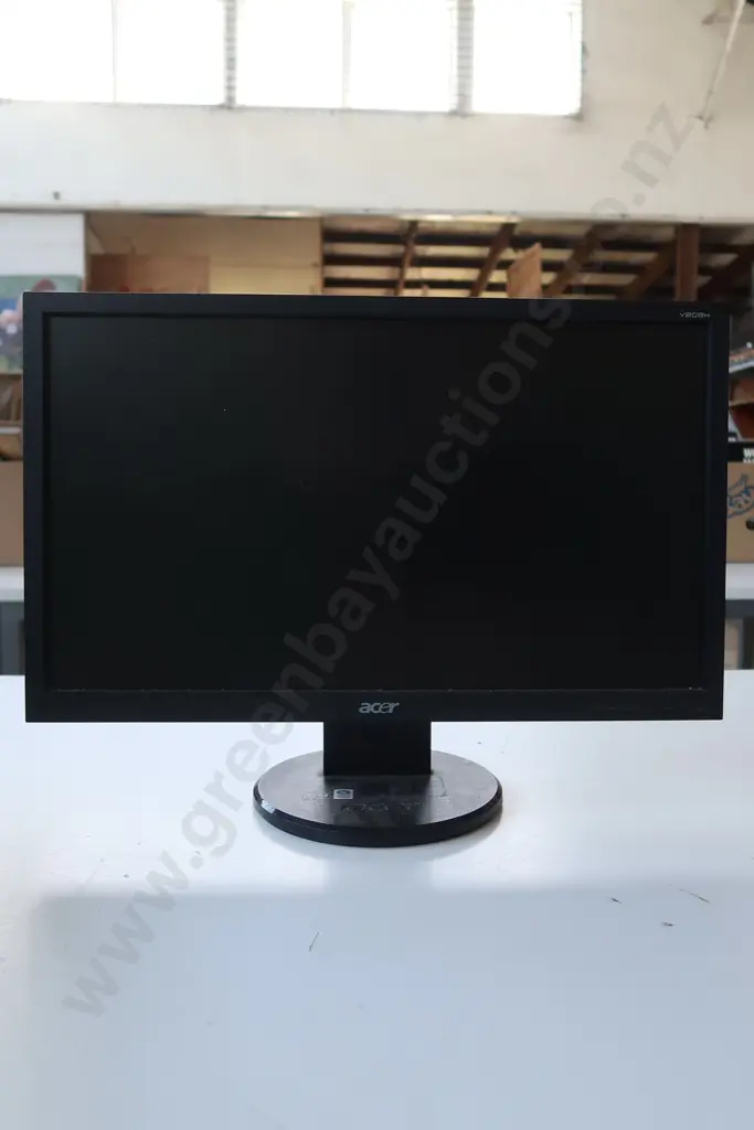 BLACK ACER COMPUTER SCREEN Image 1++